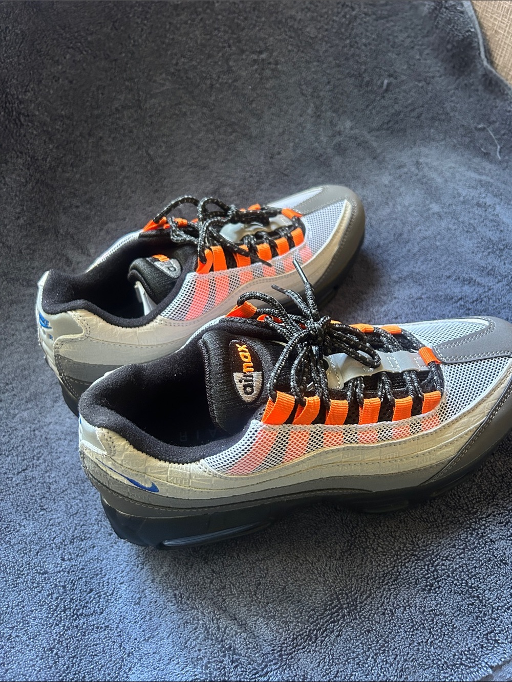 Nike Air Max 95 TT Womens Sneakers in Gray with Orange Accents - Picture 2 of 6